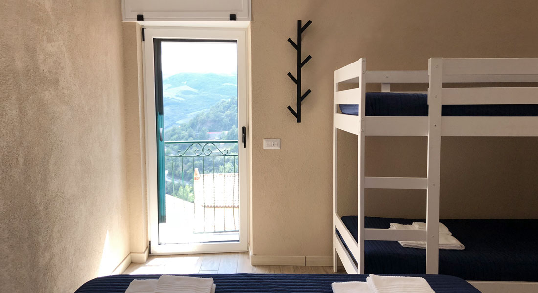 camera 3 Mariot b&b bed & breakfast Castelmezzano dolomiti lucane comfort riposo relax